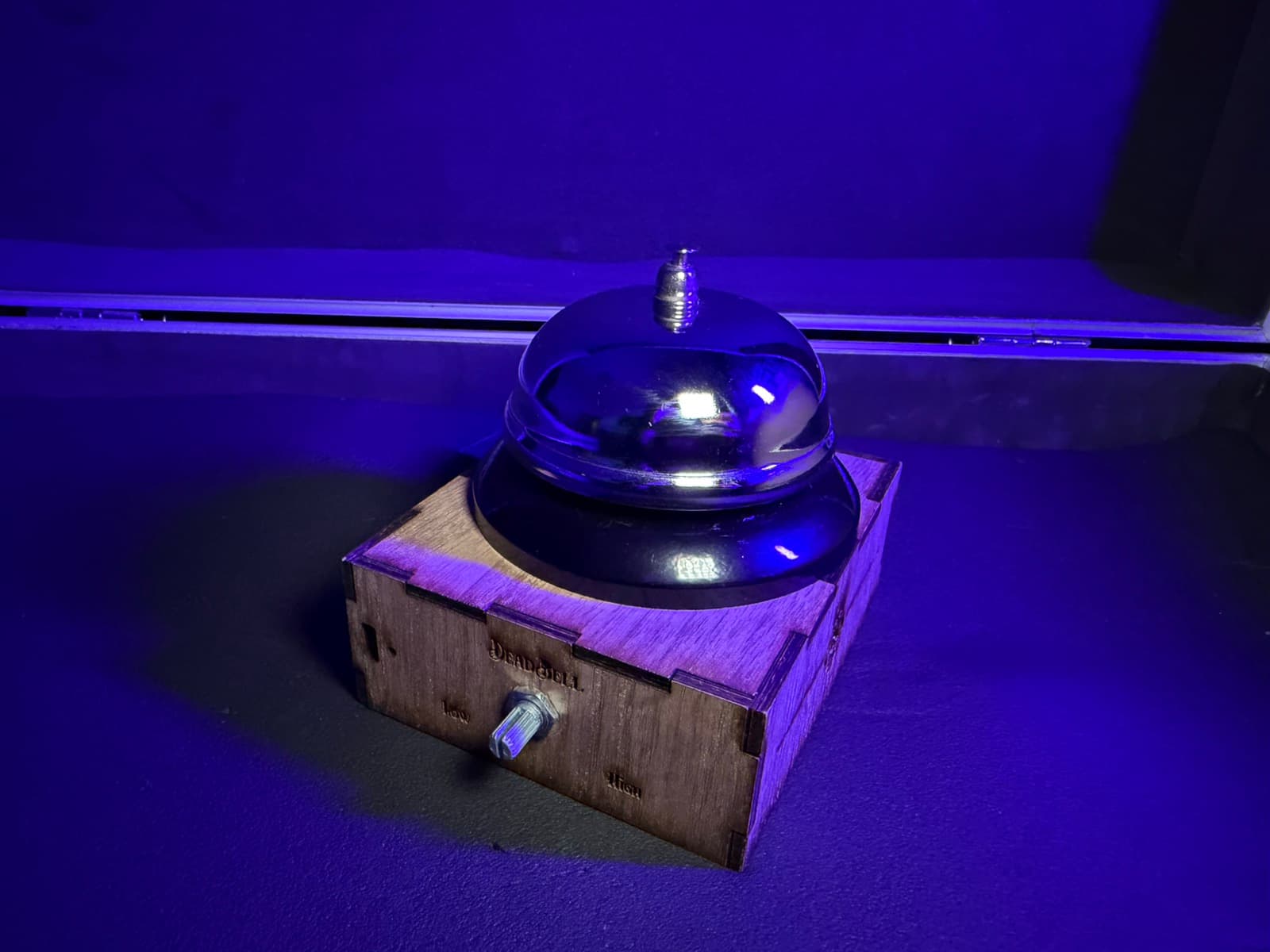 Dead Bell